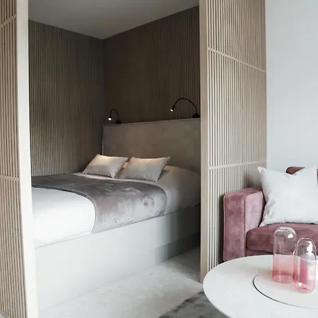 Core Royal-studio & Parking Daire