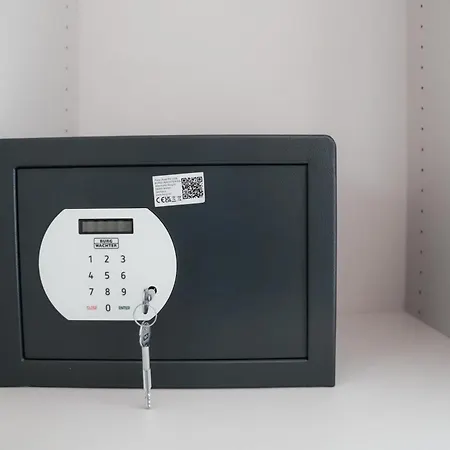 Core Royal-studio & Parking *